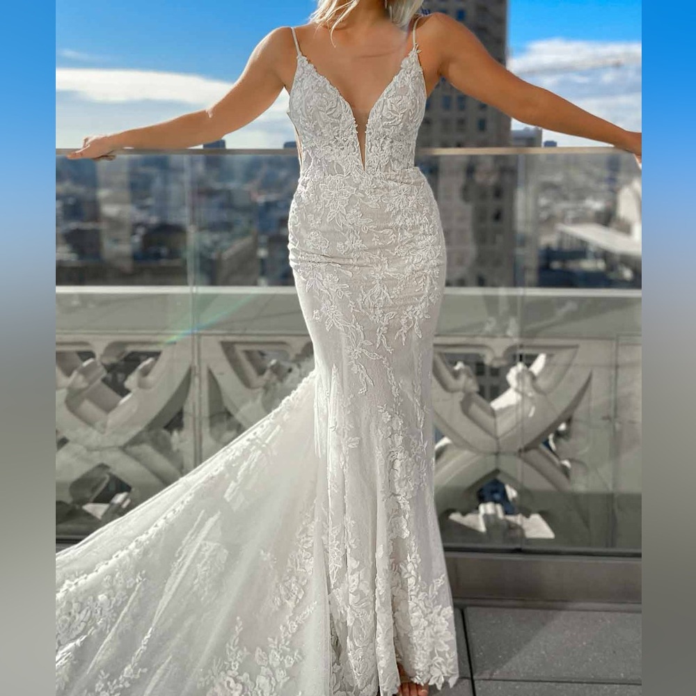 Martina Liana 1305 Wedding Gown Size 8